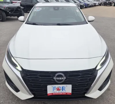 Another view of 2023 Nissan Altima 2.5 SL for sale in Des Moines, IA at Capital City Motor Company