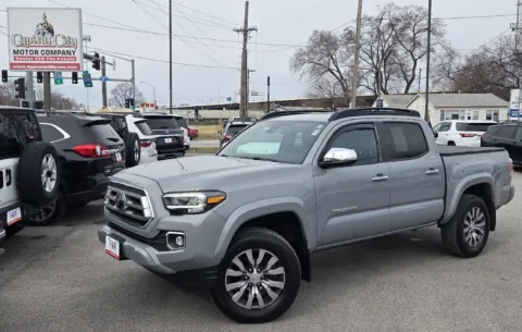 Gray 2021 Toyota Tacoma Limited for sale in Des Moines, IA