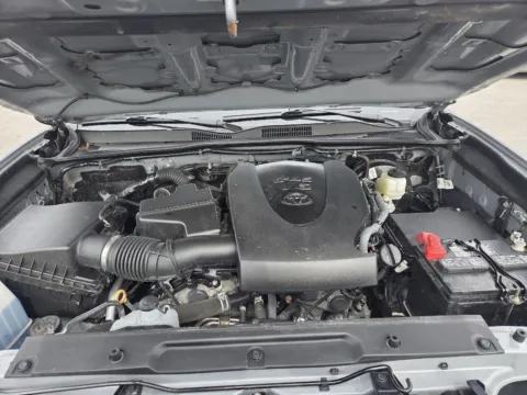 More photos of 2021 Toyota Tacoma Limited at Capital City Motor Company, IA