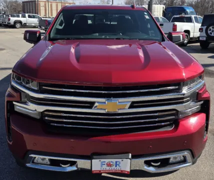 Another view of 2019 Chevrolet Silverado 1500 High Country for sale in Des Moines, IA at Capital City Motor Company