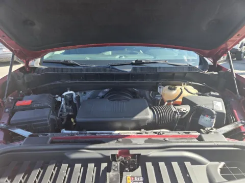 More photos of 2019 Chevrolet Silverado 1500 High Country at Capital City Motor Company, IA