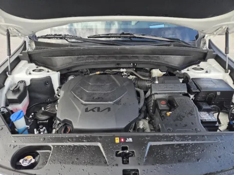 More photos of 2022 Kia Telluride SX at Capital City Motor Company, IA