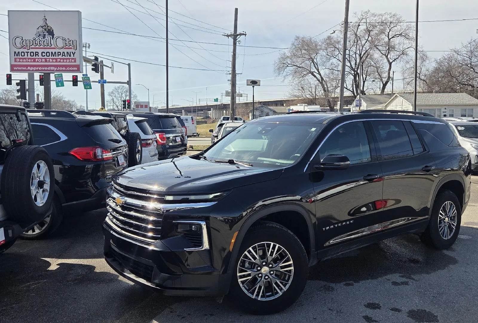Black 2025 Chevrolet Traverse AWD LT for sale in Des Moines, IA