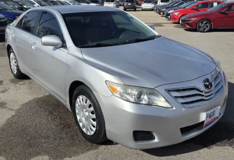 Photos of 2010 Toyota Camry LE for sale in Des Moines, IA at Capital City Motor Company