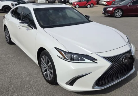 Photos of 2021 Lexus ES 350 for sale in Des Moines, IA at Capital City Motor Company