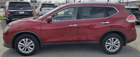 More photos of 2016 Nissan Rogue SV at Capital City Motor Company, IA