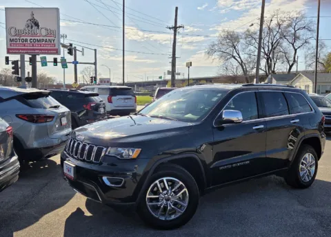Black 2022 Jeep Grand Cherokee WK Limited for sale in Des Moines, IA