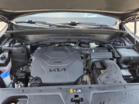 More photos of 2022 Kia Telluride SX at Capital City Motor Company, IA