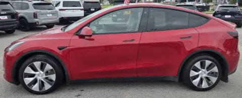 More photos of 2021 Tesla Model Y Long Range at Capital City Motor Company, IA