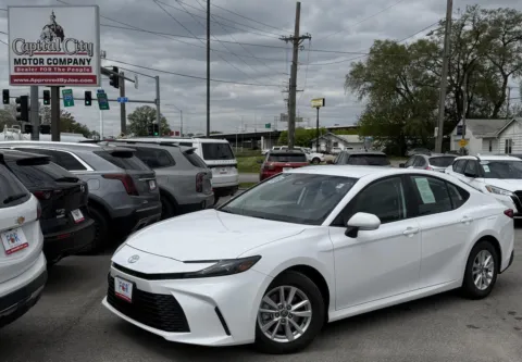 White 2025 TOYOTA CAMRY XSE/XLE/L for sale in Des Moines, IA