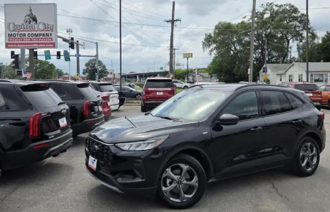 Black 2025 Ford Escape ST-Line for sale in Des Moines, IA