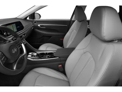 More photos of 2022 Hyundai Sonata Limited at Capital City Motor Company, IA