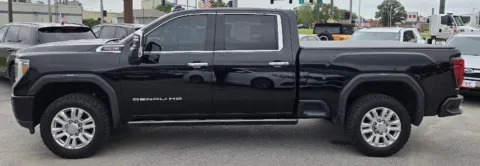 Another view of 2021 GMC Sierra 2500HD Denali for sale in Des Moines, IA at Capital City Motor Company