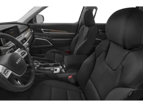 More photos of 2022 Kia Telluride EX at Capital City Motor Company, IA