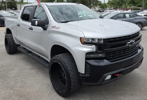 Photos of 2021 Chevrolet Silverado 1500 LT Trail Boss for sale in Des Moines, IA at Capital City Motor Company
