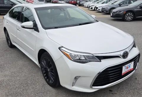 Photos of 2018 Toyota Avalon Touring for sale in Des Moines, IA at Capital City Motor Company
