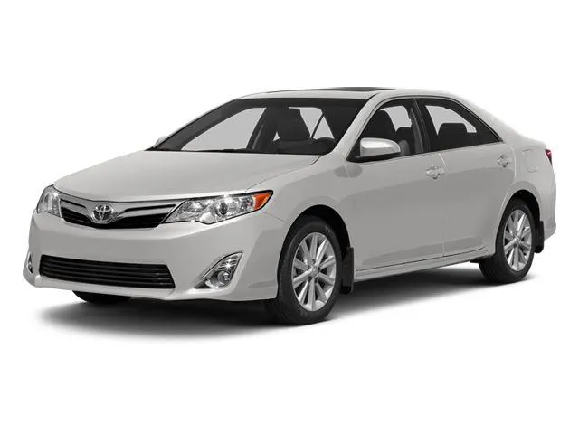 2014 Toyota Camry XLE for sale in Des Moines, IA