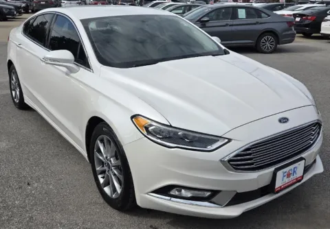 Photos of 2017 Ford Fusion SE for sale in Des Moines, IA at Capital City Motor Company