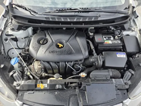 More photos of 2014 Hyundai Elantra Limited at Capital City Motor Company, IA