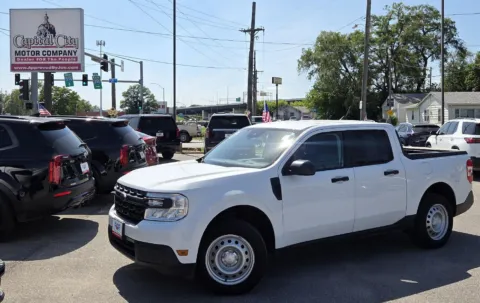White 2023 Ford Maverick XL for sale in Des Moines, IA