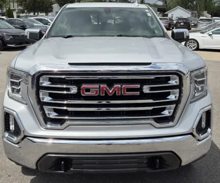 More photos of 2020 GMC Sierra 1500 SLT at Capital City Motor Company, IA
