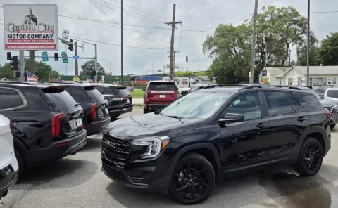 Black 2023 GMC Terrain SLE for sale in Des Moines, IA