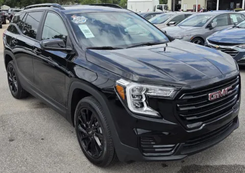 Photos of 2023 GMC Terrain SLE for sale in Des Moines, IA at Capital City Motor Company