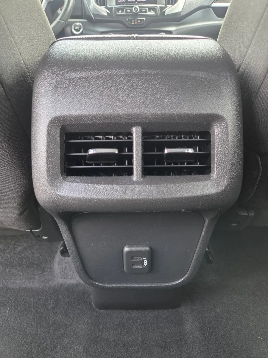 GMC Terrain photo 22