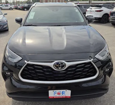 Another view of 2024 Toyota Highlander XLE for sale in Des Moines, IA at Capital City Motor Company