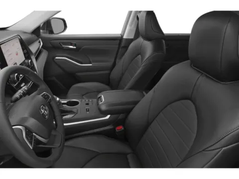 More photos of 2024 Toyota Highlander XLE at Capital City Motor Company, IA