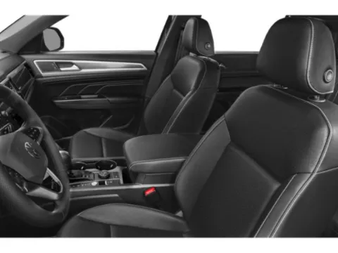 More photos of 2020 Volkswagen Atlas Cross Sport 3.6L V6 SEL Premium R-Line at Capital City Motor Company, IA