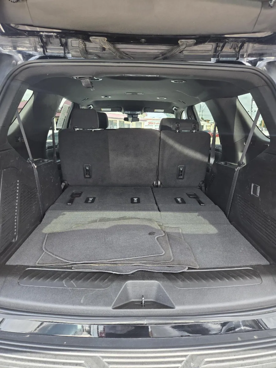 Chevrolet Tahoe photo 16