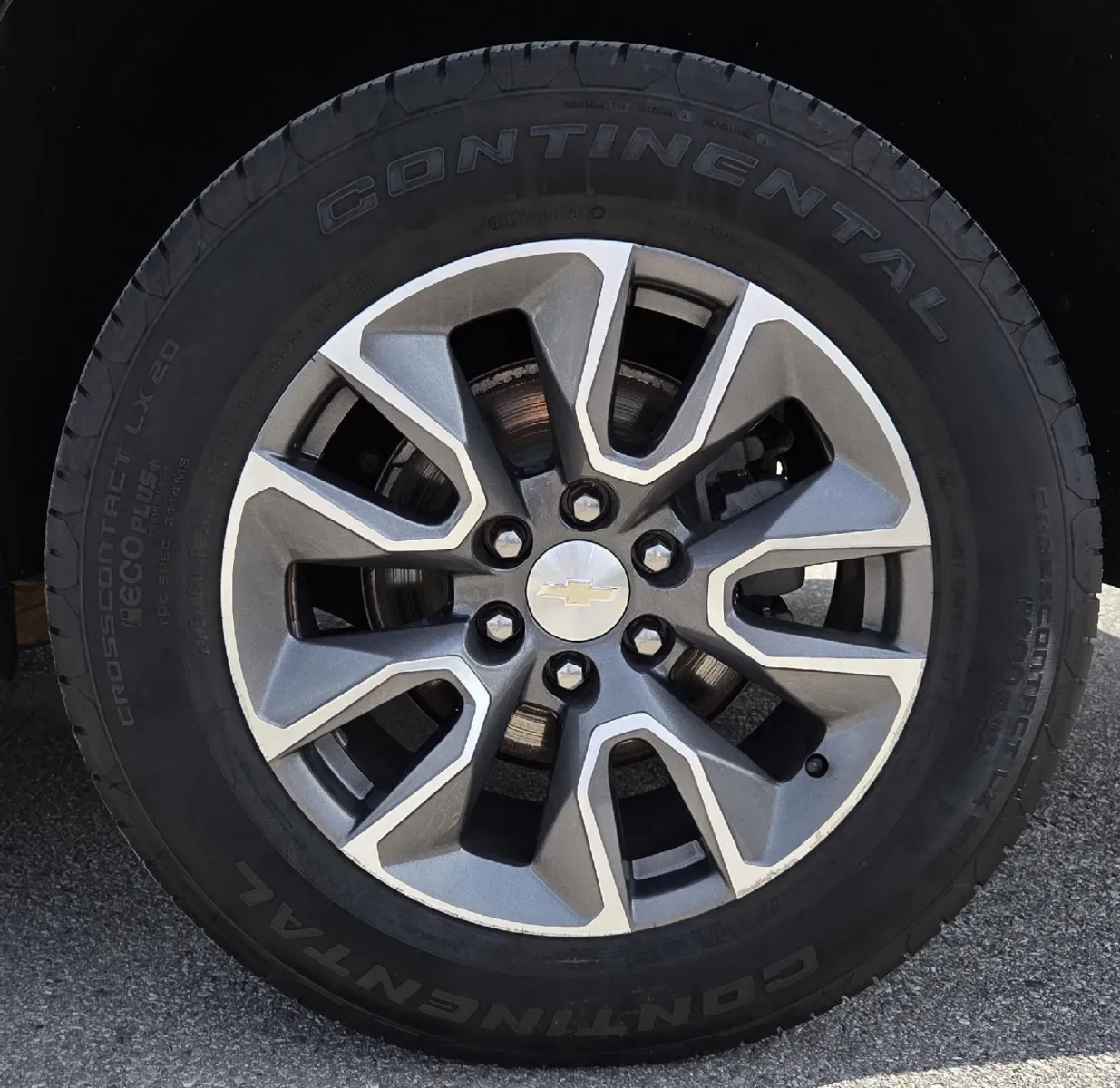 Chevrolet Tahoe photo 17