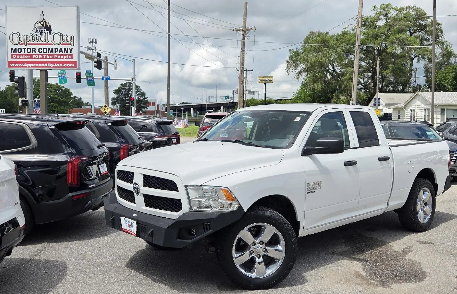 White 2019 Ram 1500 Classic Express for sale in Des Moines, IA