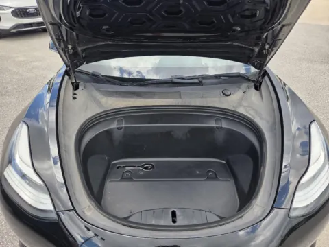 More photos of 2019 Tesla Model 3 Standard Range Plus at Capital City Motor Company, IA