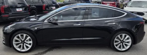 More photos of 2019 Tesla Model 3 Standard Range Plus at Capital City Motor Company, IA