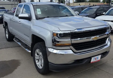 Photos of 2018 Chevrolet Silverado 1500 LT for sale in Des Moines, IA at Capital City Motor Company