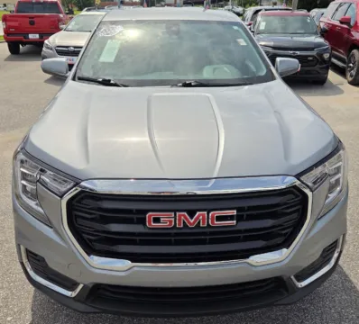 Another view of 2024 GMC Terrain SLE for sale in Des Moines, IA at Capital City Motor Company
