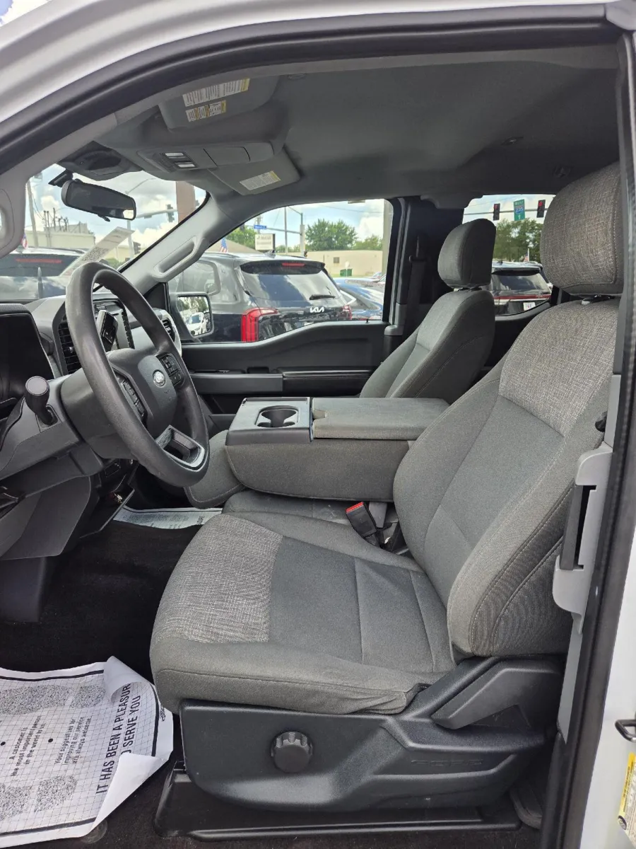 Ford F-150 photo 17