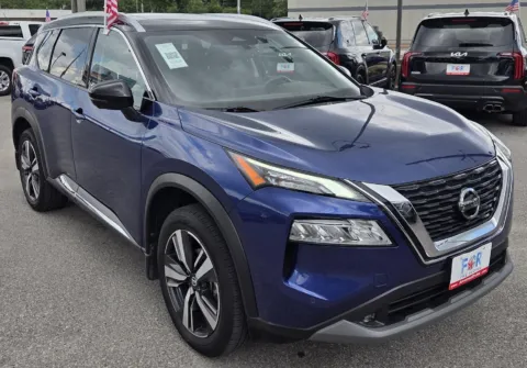 Photos of 2021 Nissan Rogue SL for sale in Des Moines, IA at Capital City Motor Company