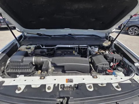 More photos of 2022 Chevrolet Colorado 4WD LT at Capital City Motor Company, IA