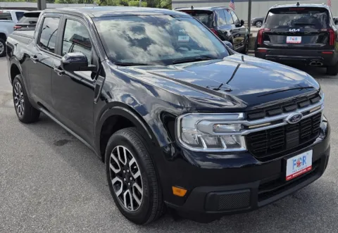 Photos of 2024 Ford Maverick LARIAT for sale in Des Moines, IA at Capital City Motor Company