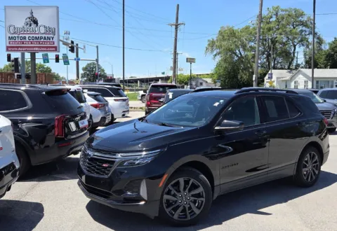 Black 2023 Chevrolet Equinox RS for sale in Des Moines, IA