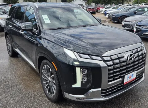 Photos of 2024 Hyundai Palisade Calligraphy for sale in Des Moines, IA at Capital City Motor Company