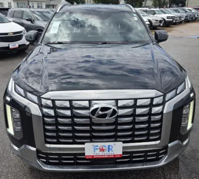 Another view of 2024 Hyundai Palisade Calligraphy for sale in Des Moines, IA at Capital City Motor Company
