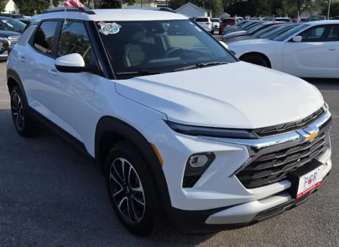 Photos of 2025 Chevrolet Trailblazer LT for sale in Des Moines, IA at Capital City Motor Company