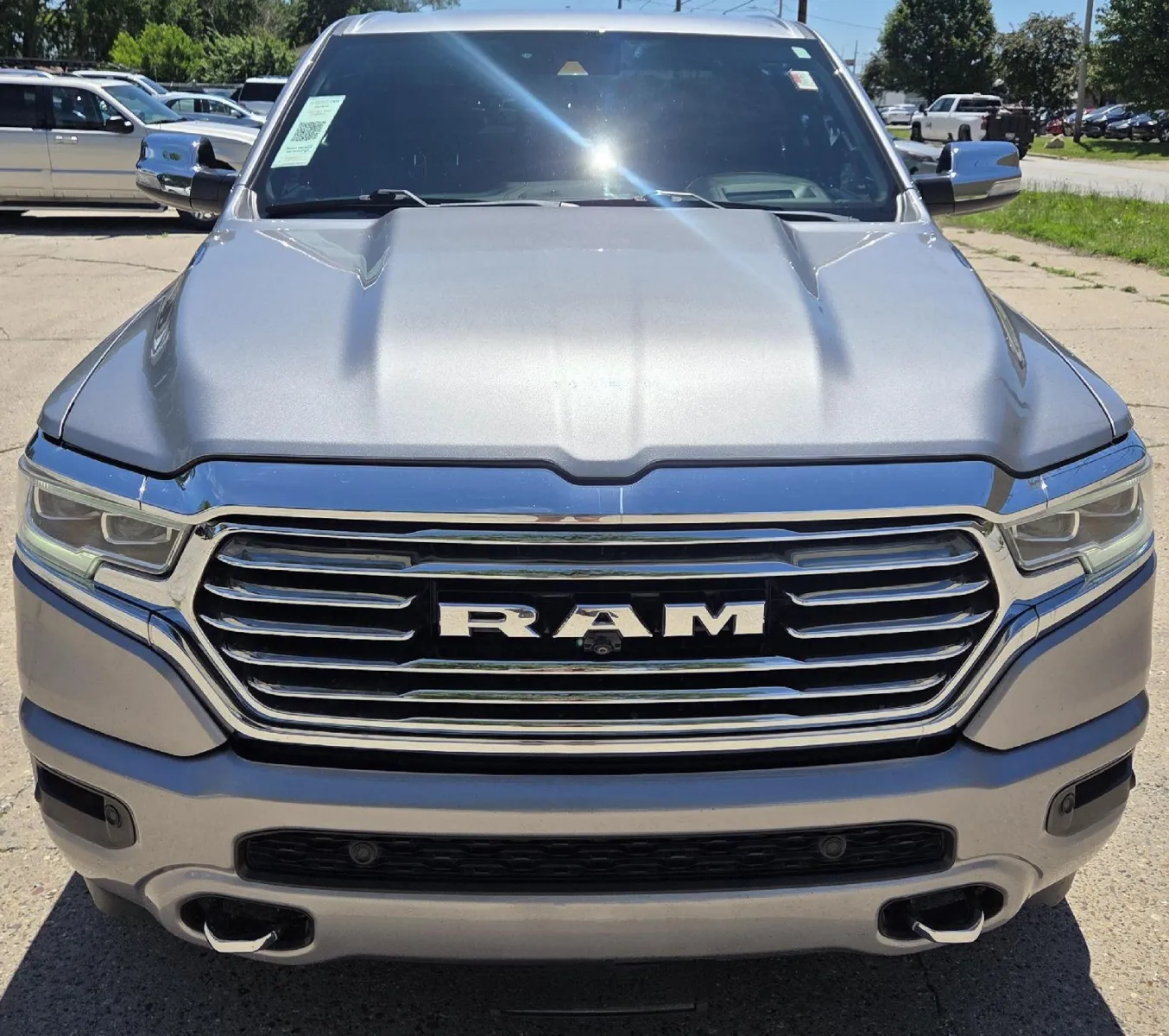 Ram 1500 photo 4