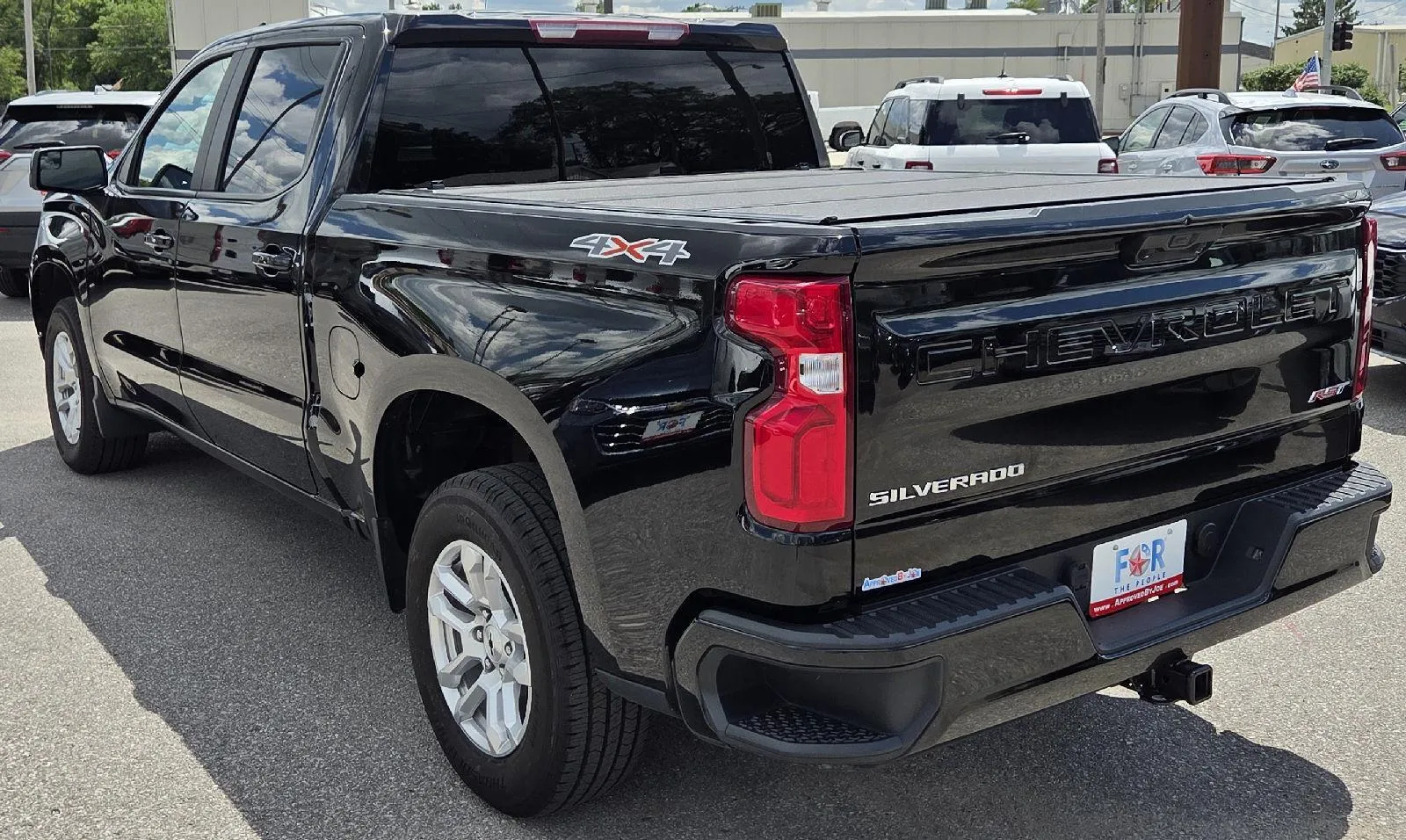 Chevrolet Silverado photo 11