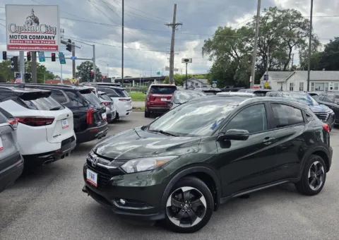 Green 2018 Honda HR-V EX-L Navi for sale in Des Moines, IA