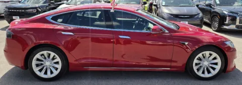 More photos of 2017 Tesla Model S P100D at Capital City Motor Company, IA